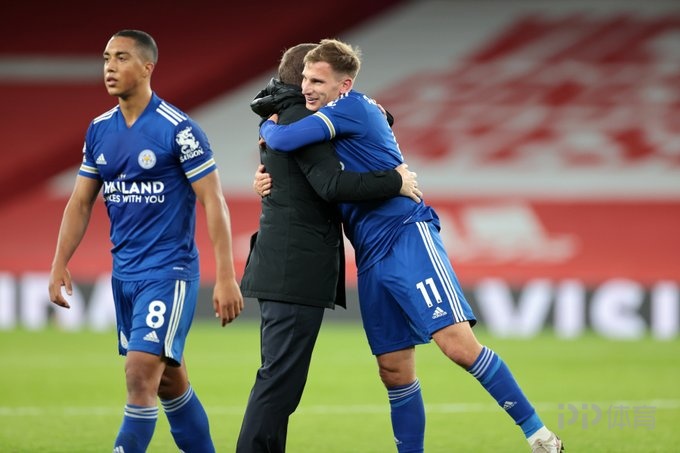 欧预赛决赛战术变化,教练临场指挥经验丰富的简单介绍 欧预赛决赛战术变化,教练临场指挥经验丰富的简单介绍